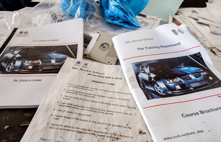 Заброшенный автомобильный завод Longbridge MG Rover Заброшенный автомобильный завод Longbridge MG Rover