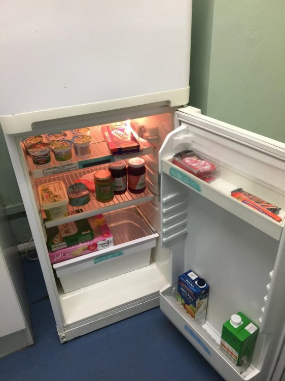 Соседка спасла пожилую женщину, которая почти похоронила себя в грязи Соседка спасла пожилую женщину, которая почти похоронила себя в грязи