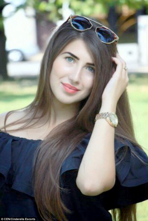Русские девушки продают девственность за деньги арабским шейхам (фото) Русские девушки продают девственность за деньги арабским шейхам (фото)