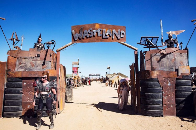 Фестиваль в стиле Безумного Макса «Wasteland» Фестиваль в стиле Безумного Макса «Wasteland»
