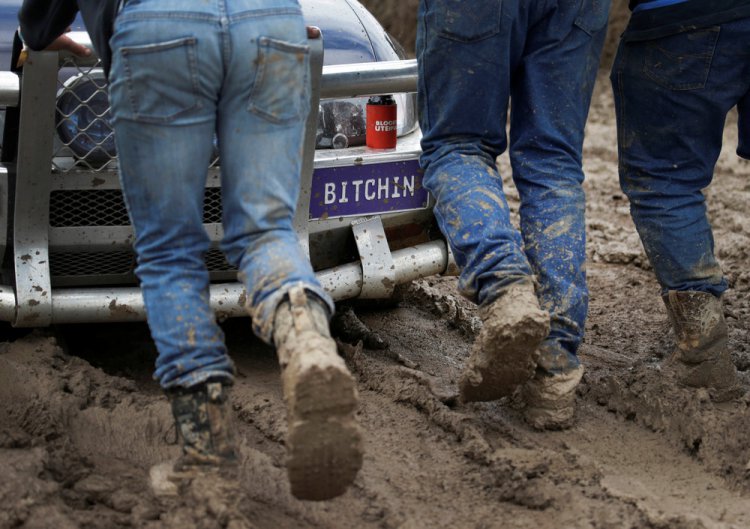 Развлечения ковбоев Австралии Развлечения ковбоев Австралии