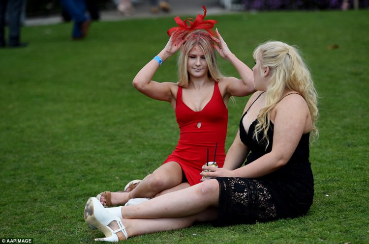 Гламурные любители скачек Australian Geelong Cup Гламурные любители скачек Australian Geelong Cup