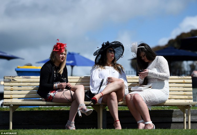 Гламурные любители скачек Australian Geelong Cup Гламурные любители скачек Australian Geelong Cup