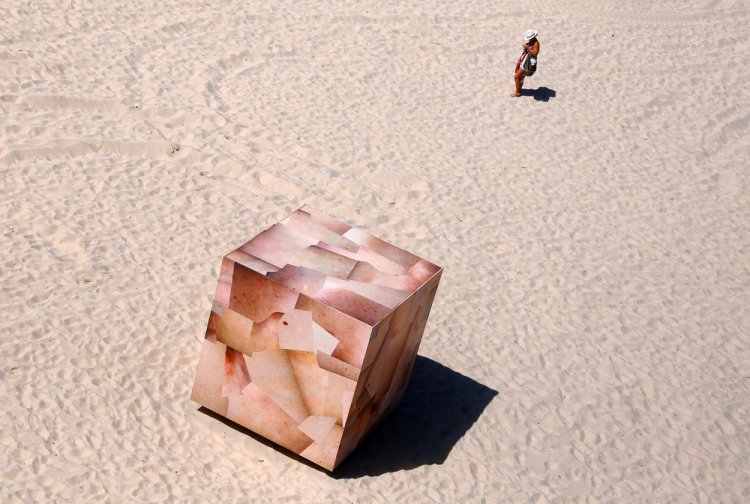 Скульптуры у моря на выставке “Sculpture by the Sea” Скульптуры у моря на выставке “Sculpture by the Sea”