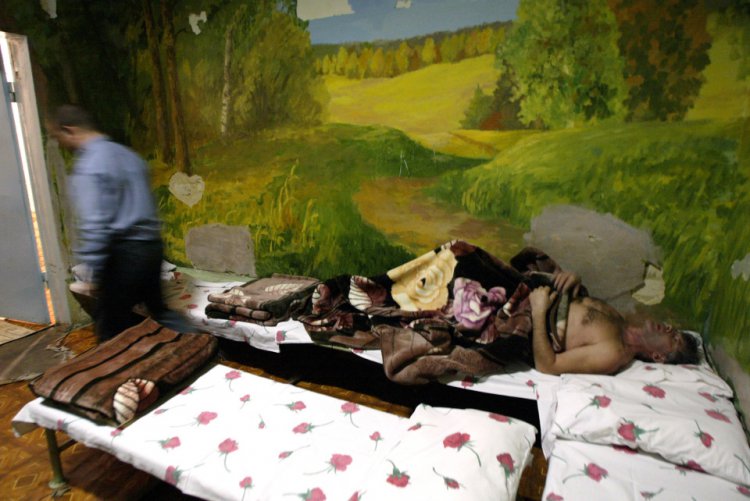 Буйные английские фанаты смогут отдохнуть в российских вытрезвителях во время ЧМ-2018 Буйные английские фанаты смогут отдохнуть в российских вытрезвителях во время ЧМ-2018