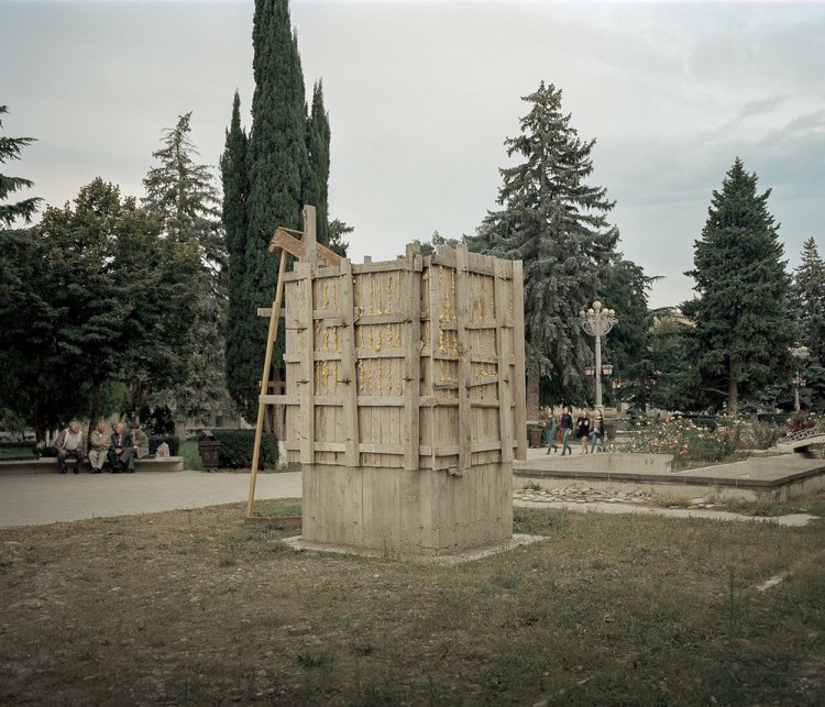Сталинисты Грузии в фотопроекте «Красная ностальгия» Сталинисты Грузии в фотопроекте «Красная ностальгия»
