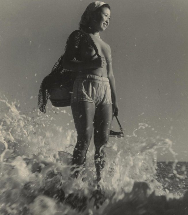 Фотограф Ивасе Ёсиюки: «Женщины моря» Фотограф Ивасе Ёсиюки: «Женщины моря»