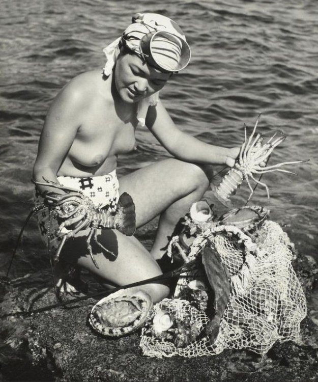 Фотограф Ивасе Ёсиюки: «Женщины моря» Фотограф Ивасе Ёсиюки: «Женщины моря»