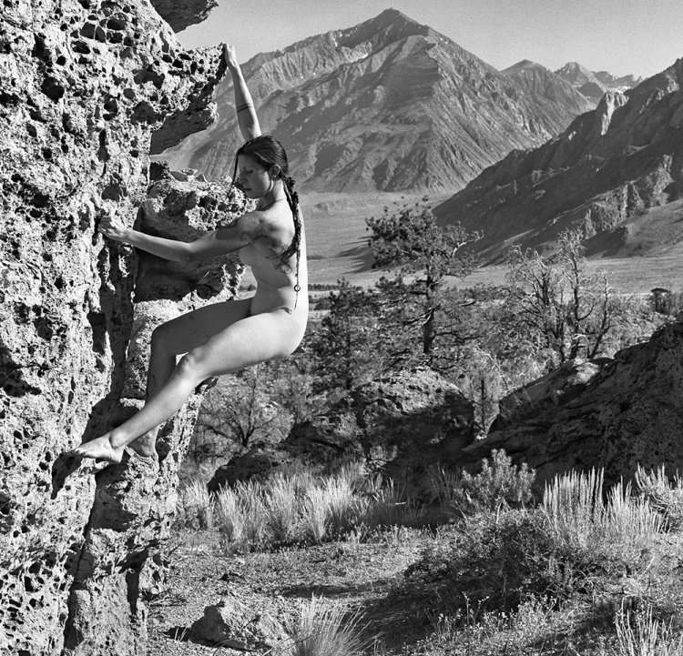 Эротический календарь «Stone Nudes 2017» Эротический календарь «Stone Nudes 2017»