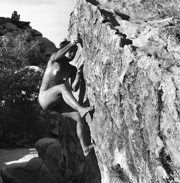 Эротический календарь «Stone Nudes 2017» Эротический календарь «Stone Nudes 2017»
