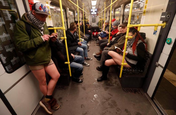 Акция «В метро без штанов 2017» Акция «В метро без штанов 2017»