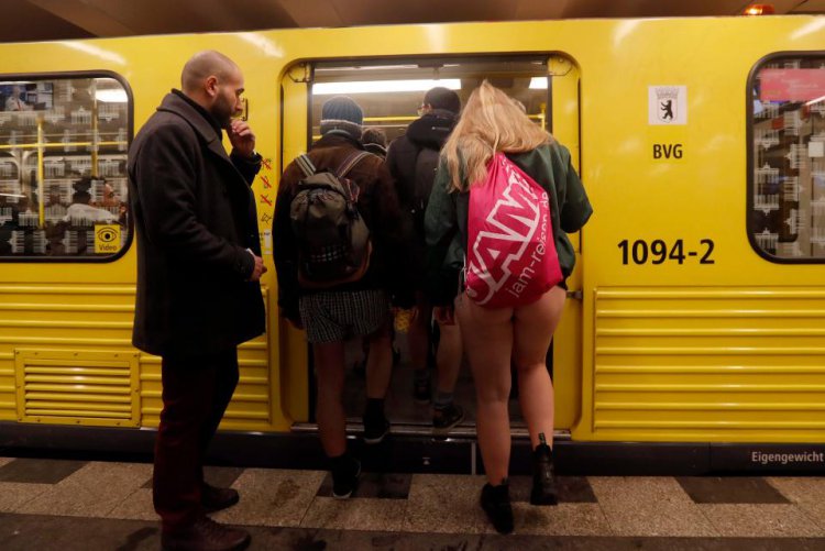 Акция «В метро без штанов 2017» Акция «В метро без штанов 2017»