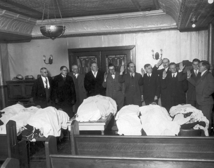 Черно-белые фотографии жестокого мира гангстеров Америки 1930-х годов Черно-белые фотографии жестокого мира гангстеров Америки 1930-х годов