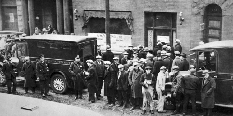 Черно-белые фотографии жестокого мира гангстеров Америки 1930-х годов Черно-белые фотографии жестокого мира гангстеров Америки 1930-х годов