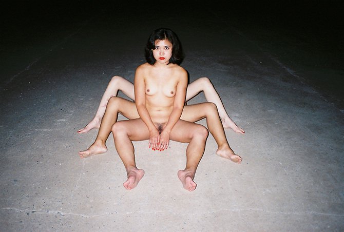 Провокационные снимки Ren Hang Провокационные снимки Ren Hang