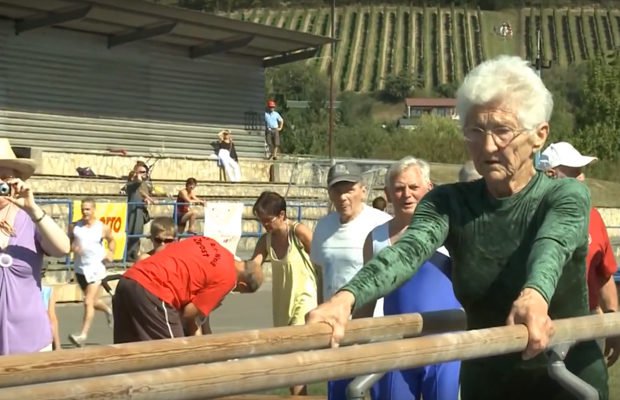 91-летняя гимнастка из Германии 91-летняя гимнастка из Германии