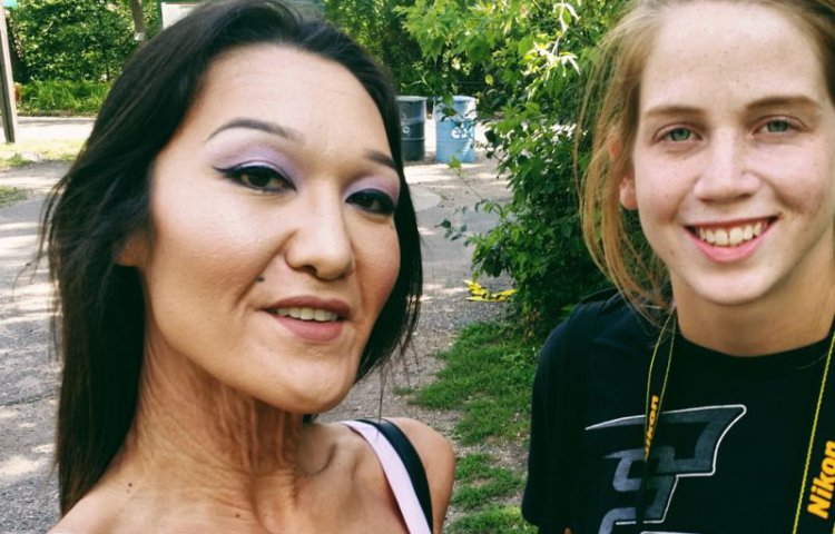 26-летняя девушка с кожей старухи 26-летняя девушка с кожей старухи