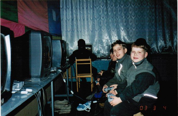 Dendy — мечта всех детей 90-х Dendy — мечта всех детей 90-х