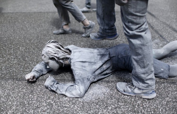 Зомби против саммита G20 Зомби против саммита G20