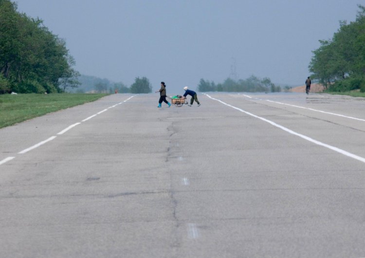 Дороги в Северной Корее Дороги в Северной Корее