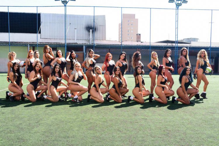 Участницы конкурса «Miss Bum Bum 2017» сыграли в футбол Участницы конкурса «Miss Bum Bum 2017» сыграли в футбол