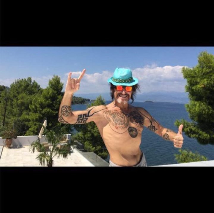 “Что это было?” 56-летний Никита Джигурда шокировал новыми пляжными снимками в странных стрингах (фото) “Что это было?” 56-летний Никита Джигурда шокировал новыми пляжными снимками в странных стрингах (фото)