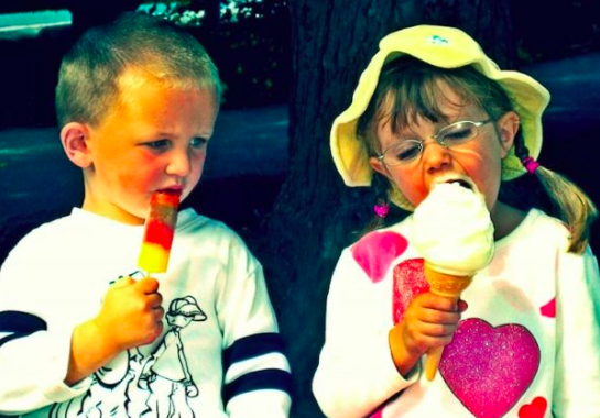10 фотографий, которые покажут, как на самом деле выглядит зависть 10 фотографий, которые покажут, как на самом деле выглядит зависть