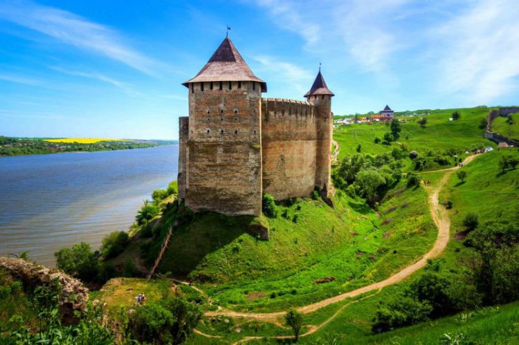 Хотинская крепость Хотинская крепость