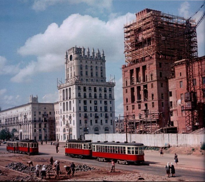 Последний год сталинской эпохи в цвете Последний год сталинской эпохи в цвете